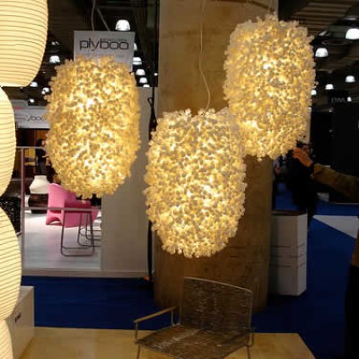 Grote hanglamp en interieur object